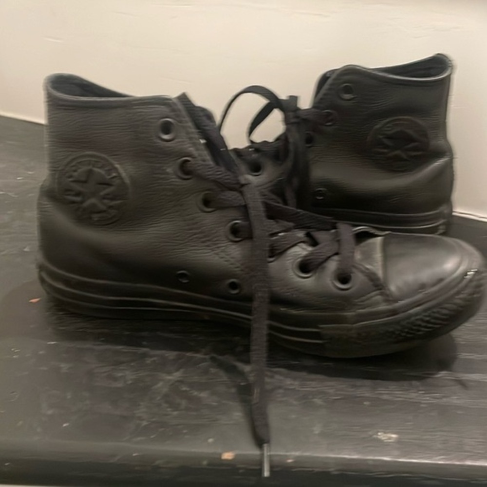 Converse Leather Chuck Sneakers
